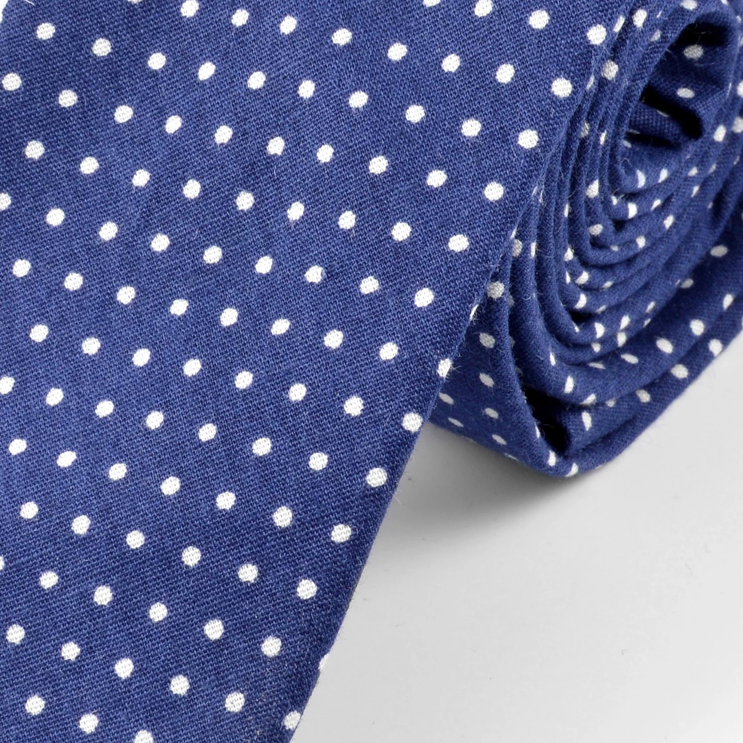 Tailor Toki Cravate en coton bleu marine à pois – Image 2