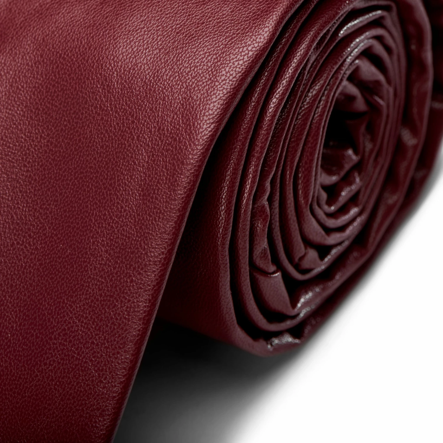 Trendhim Cravate étroite en similicuir rouge – Image 2