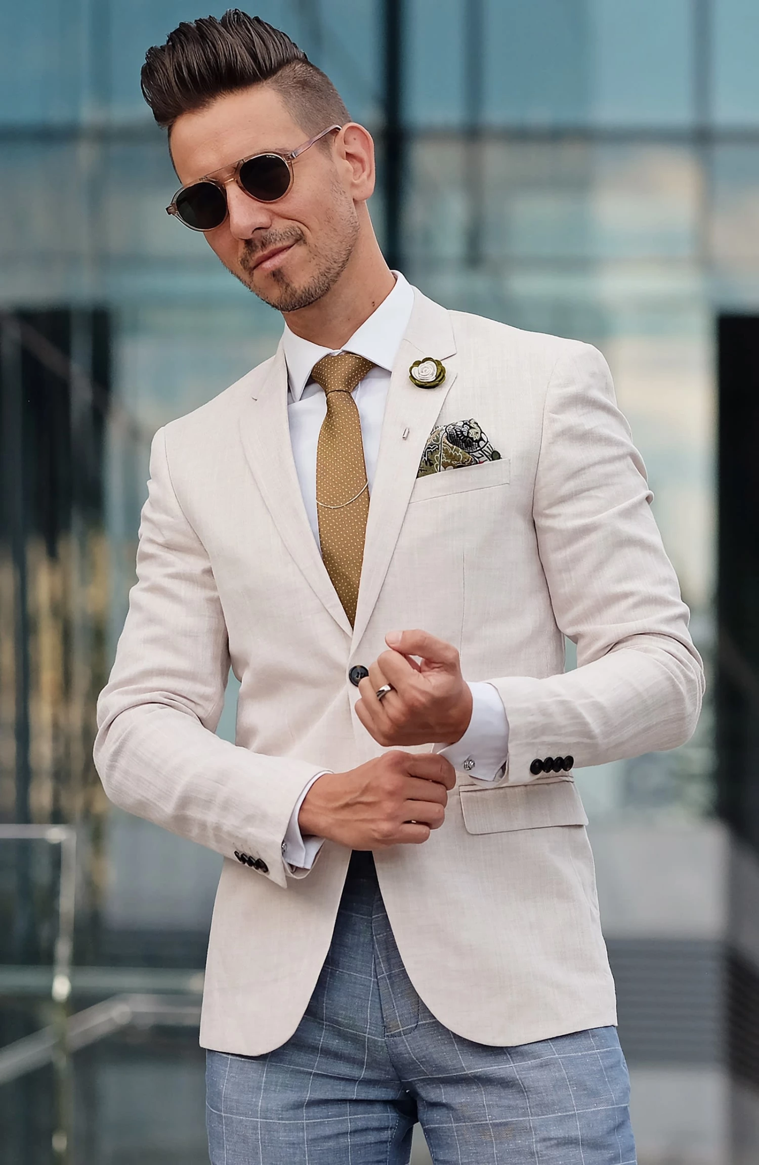 Trendhim Cravate en soie dorée à pois blancs - 6 cm – Image 5