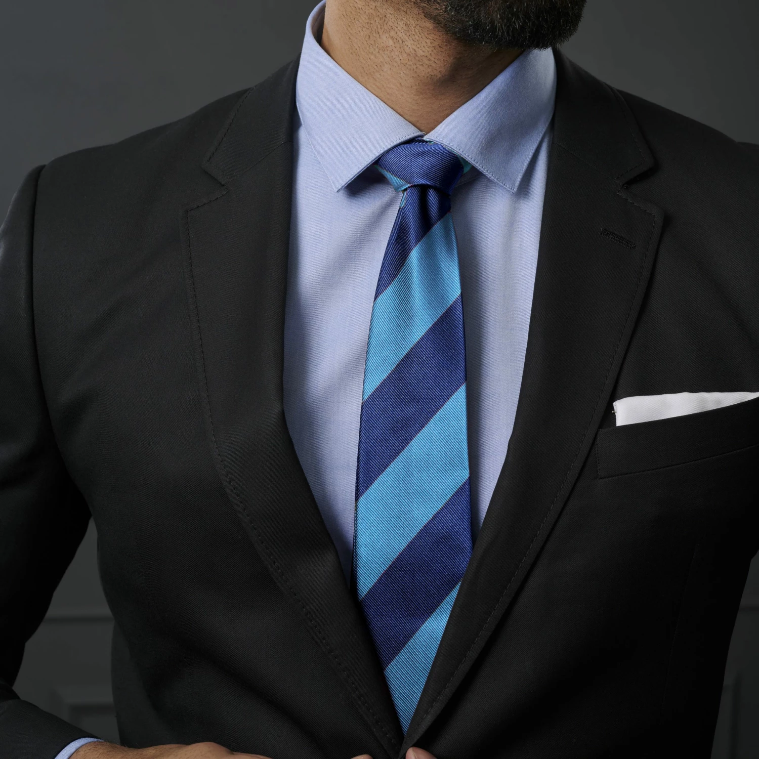 Trendhim Cravate en soie à rayures bleu marine et marine métal - 8 cm – Image 3