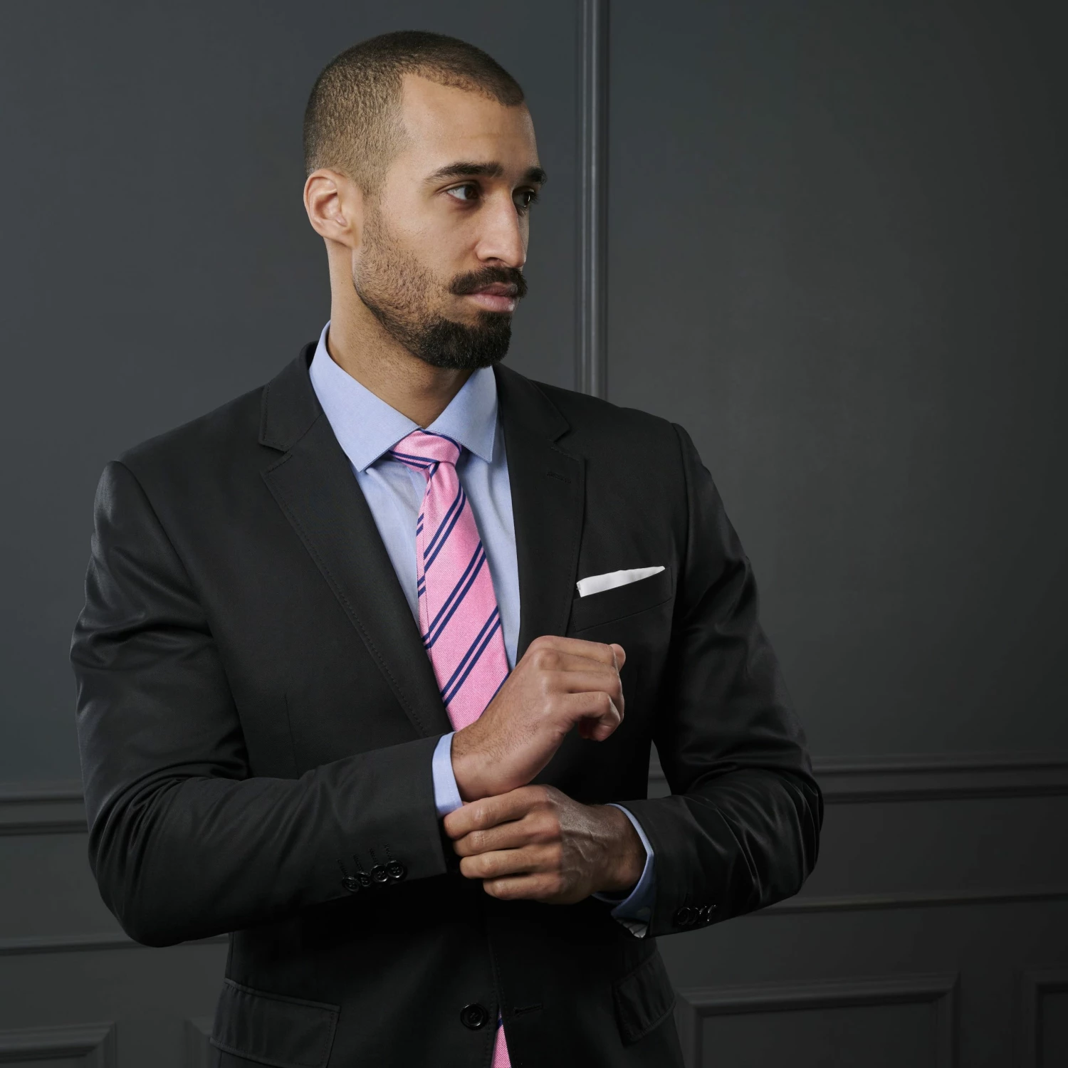 Trendhim Cravate en soie rose Ă rayures bleu marine - 8 cm â Image 4