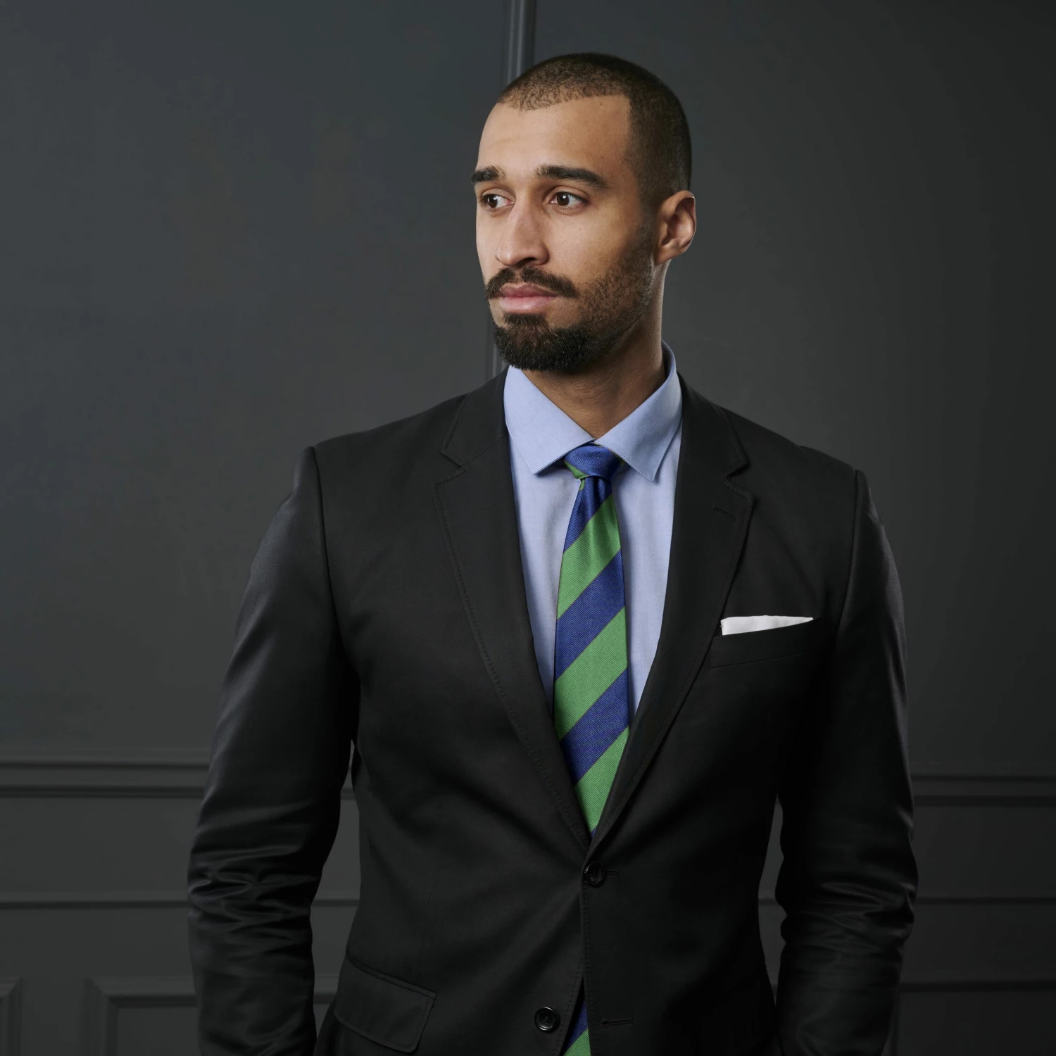 Trendhim Cravate en soie Ă rayures vertes et bleu marine - 8 cm â Image 4