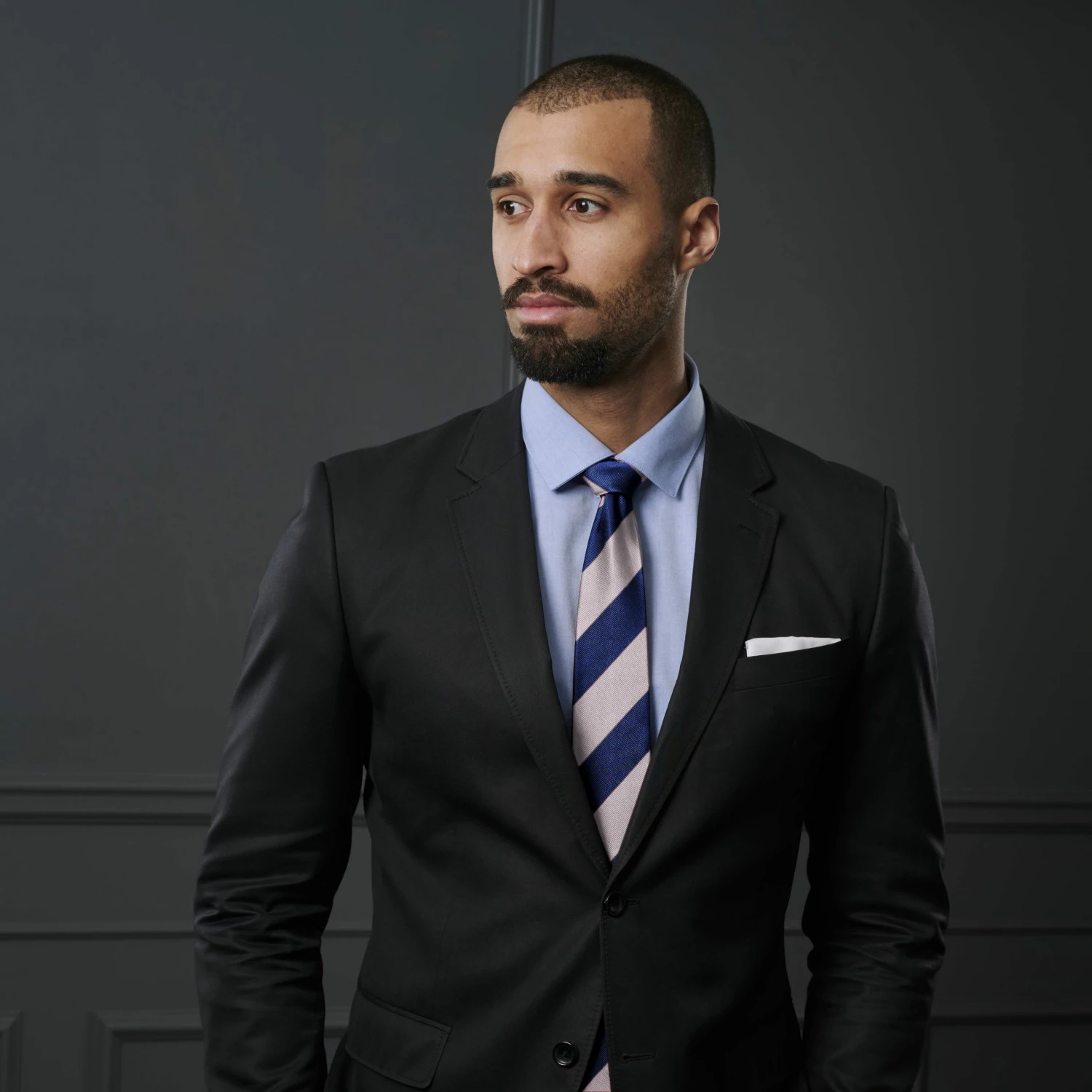 Trendhim Cravate en soie Ă rayures bleu marine et argent - 8 cm â Image 4